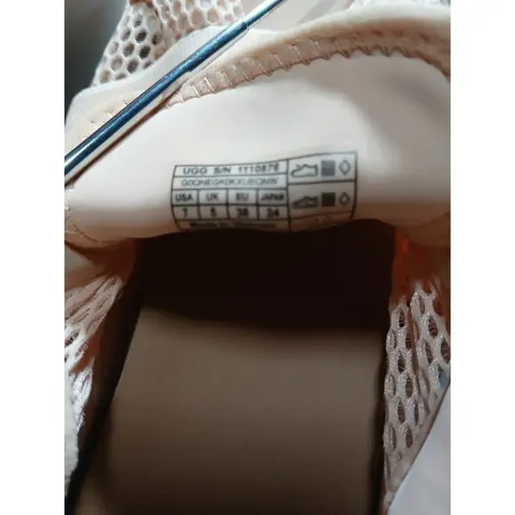 Ugg Peach Slip On Sneakers Women's Size 7 color is peach - Picture 4 of 6